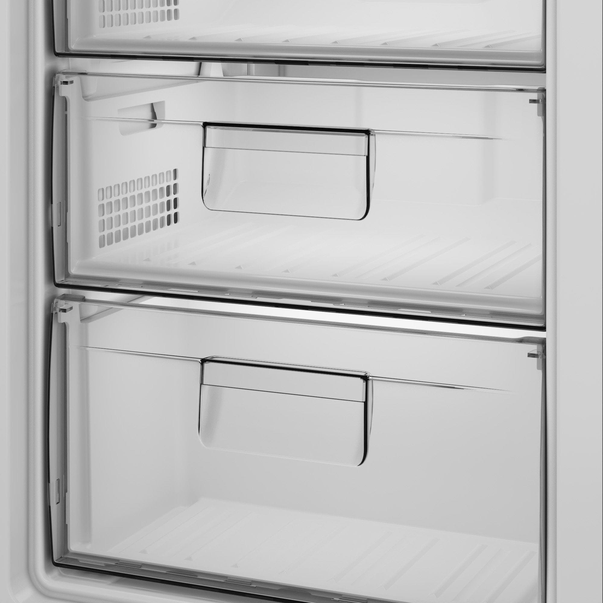BLOMBERG FNM4671P Tall frost-free freezer
