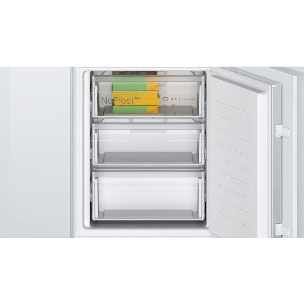 BOSCH KIN86NSE0G Built-in 60:40 frost-free fridge freezer