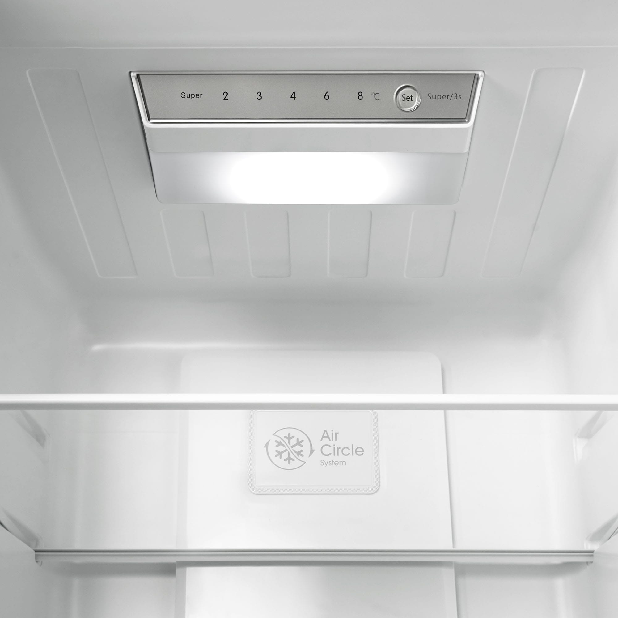 MONTPELLIER MNF167EW Frost-free fridge freezer