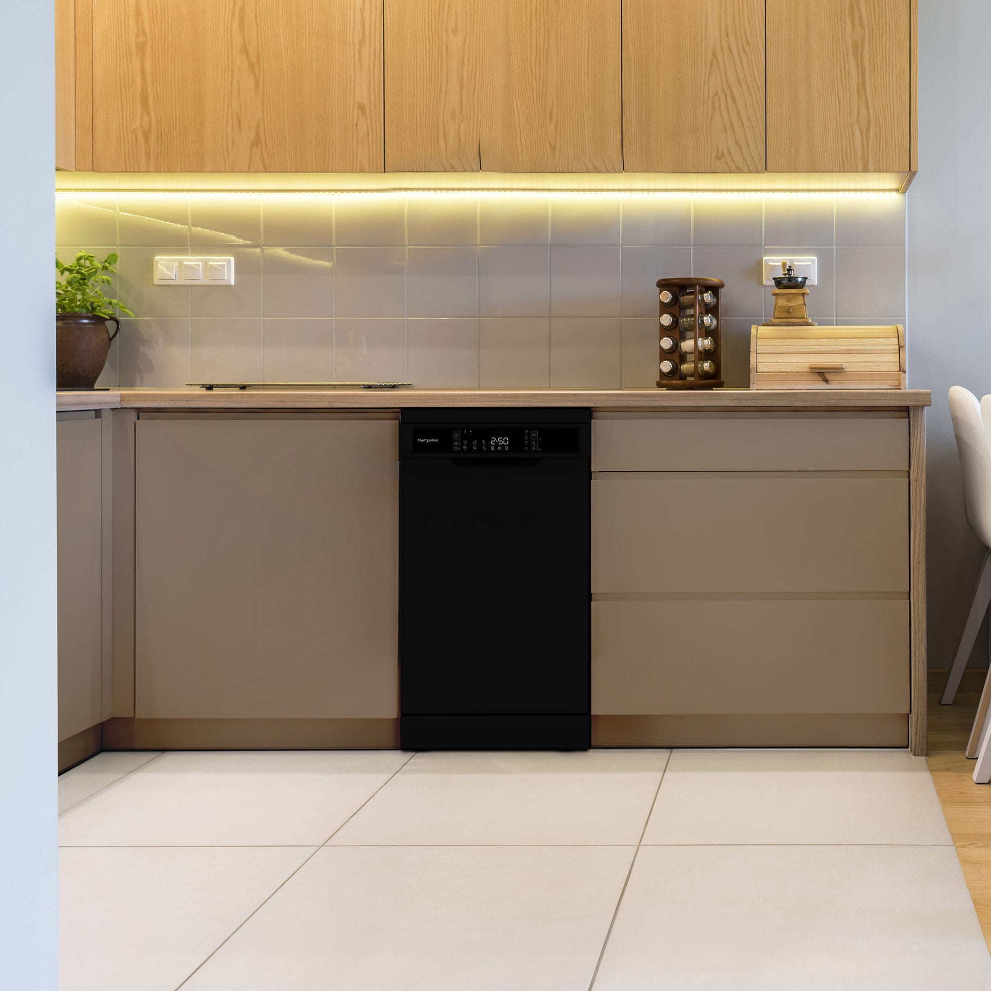 MONTPELLIER MDWD1064K Slimline 10-place dishwasher