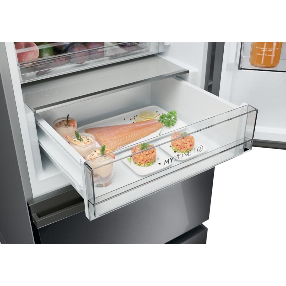 HAIER HTW5618EWMP Frost-free fridge freezer