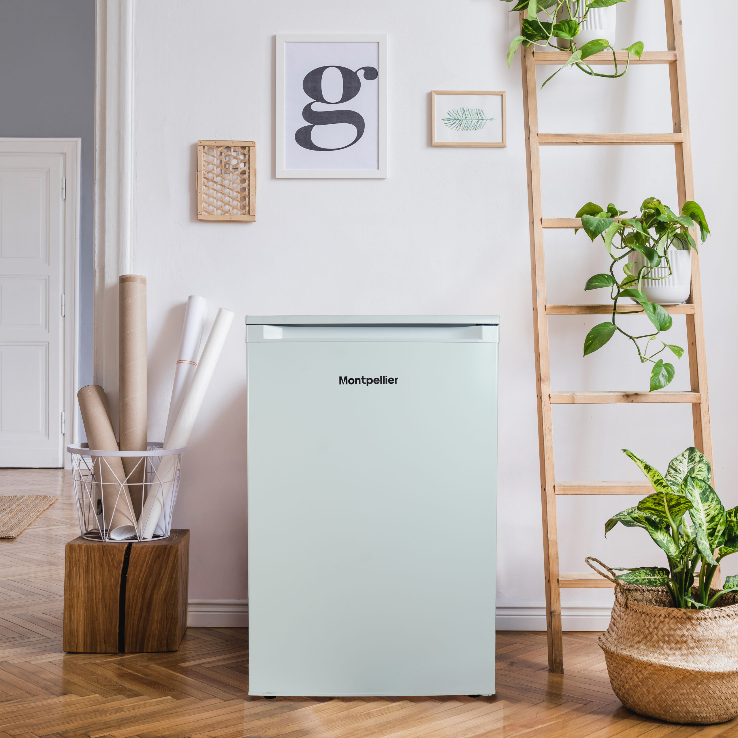 MONTPELLIER MDAUCIB54W Under-counter fridge with freezer box - Image 4